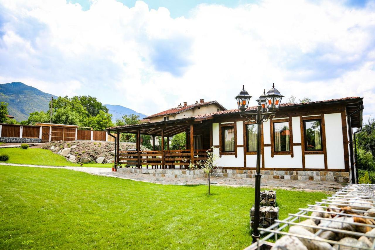 Villa Kashtata Resilovo ภายนอก รูปภาพ
